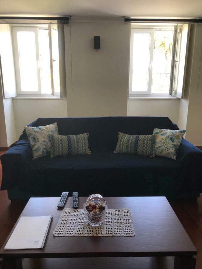Silveira By The Sea Villa อังกรา ดู เอโรอิสโม ภายนอก รูปภาพ